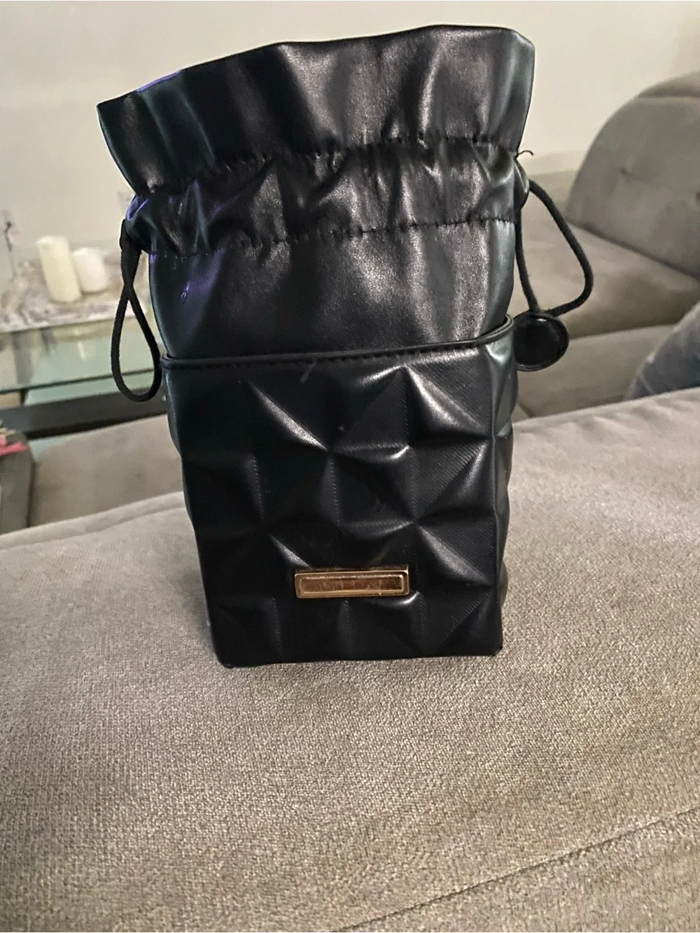 SHEIN Black Quilted Drawstring Cosmetic Pouch